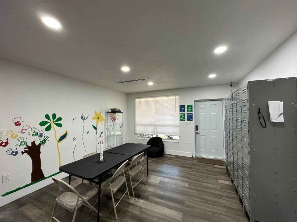 Hostal Wynwood Beds